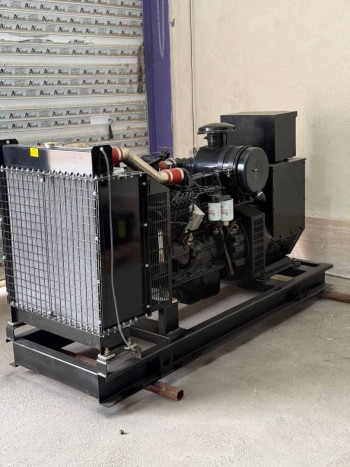 ژنراتور دیزلی کامنز ۱۵۰ کاوا بدون باک